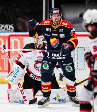 Djurgårdens Mikael Ahlén jublar