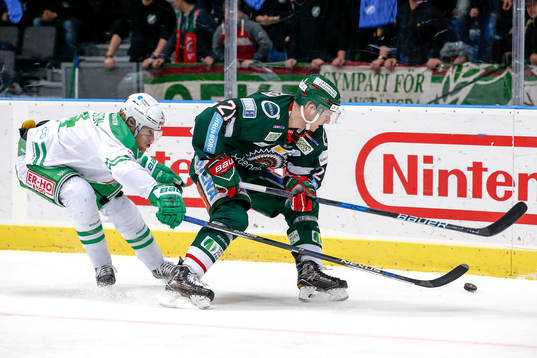 Rögles Ludvig Claesson och Frölundas Christoffer Ehn