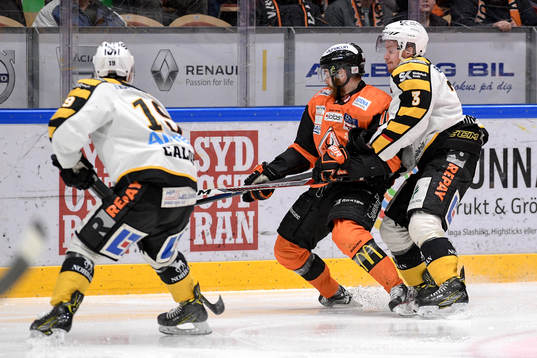 Karlskronas Mattias Guter och Skellefteås Niclas Burström