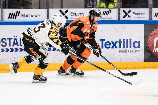 Skellefteås Sebastian Ohlsson  och Karlskronas Mattias