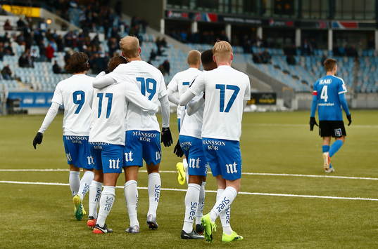 Norrköpings spelare jublar