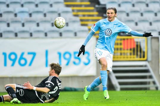 Rosenborgs Vegar Hedenstad och Malmö FFs Pawel Cibicki