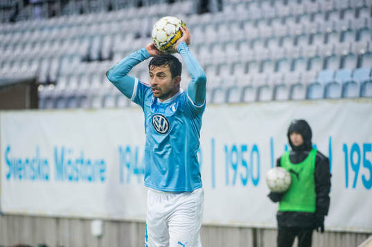 Inkast för Malmö FFs Behrang Safari