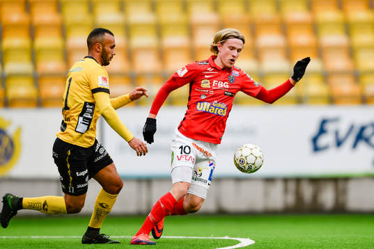 Falkenbergs Viktor Götesson och Elfsborgs Issam Jebali