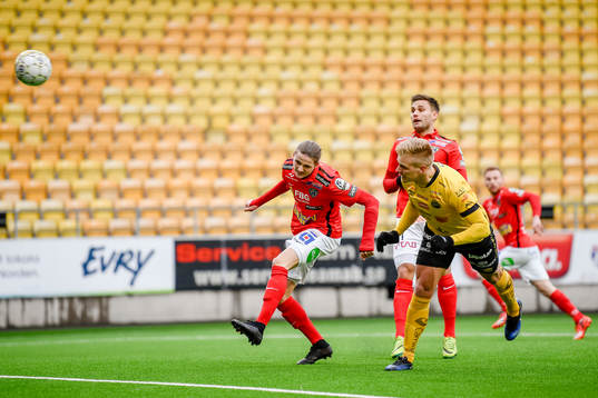 Elfsborgs Per Frick gör 1-0