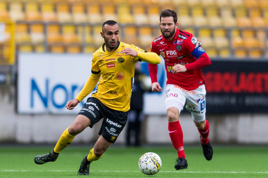 Elfsborgs Issam Jebali och Falkenbergs David Svensson