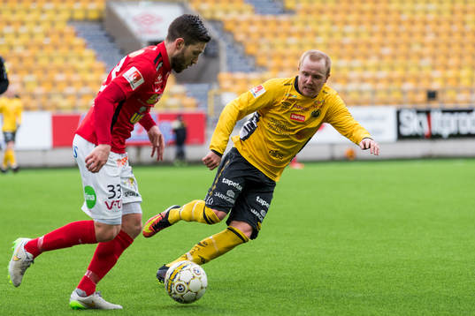 Falkenbergs Tibor Joza och Elfsborgs Simon Lundevall