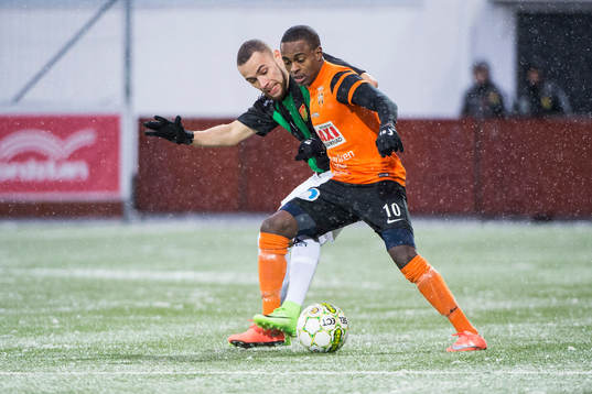 GAIS Malkolm Moenza och Kristianstads Nahom Girmai Netabay