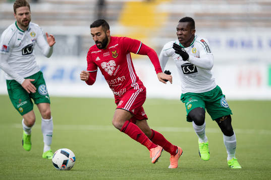 Östersunds Saman Ghoddos mot Hammarbys Joseph Aidoo