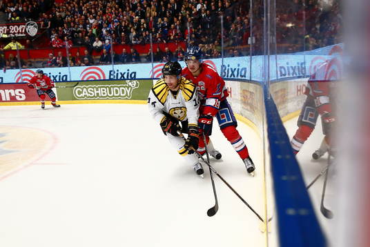 Brynäs Daniel Paille och Linköpings Jakob Lilja