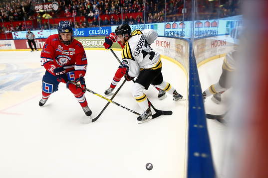 Linköpings Brynäs Ryan Gunderson och Brynäs Pathrik