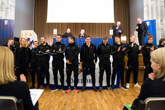 A-lagets spelartrupp på plats