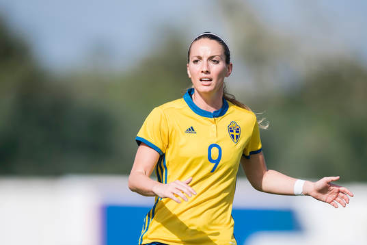 Sveriges Kosovare Asllani