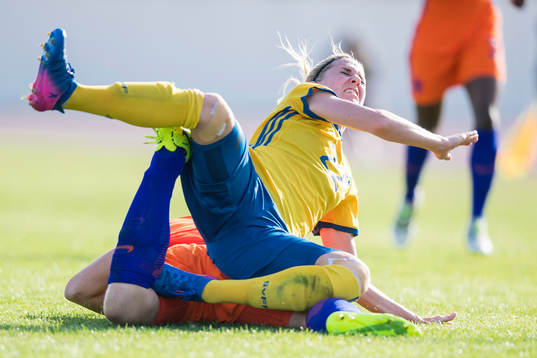 Sveriges Olivia Schough fälls