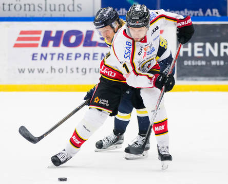 s Oscar Sundh mot Luleås Petter Emanuelsson