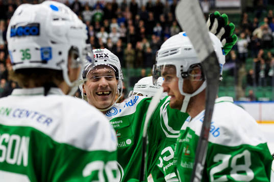 Rögles Bryan Lerg och Cade Fairchild jublar feer 2-0 av