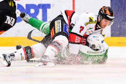 Örebros Alexander Hellström och Rögles Edwin Hedberg