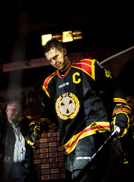 Brynäs Jacob Blomqvist före ishockeymatchen i SHL mellan