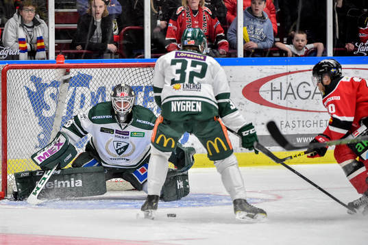 Malmö Redhawks Erik Forssell och Färjestads Magnus Nygren