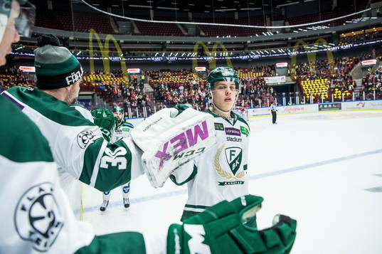 Färjestads Joel Eriksson Ek jublar