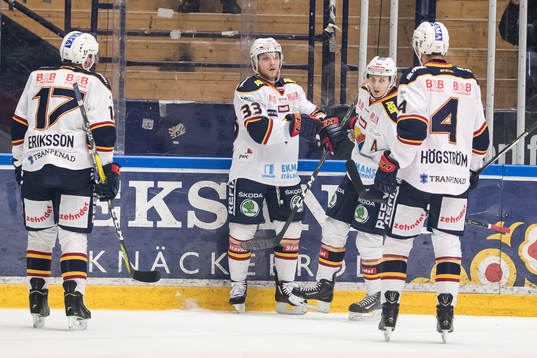 Djurgårdens Linus Hultström jublar