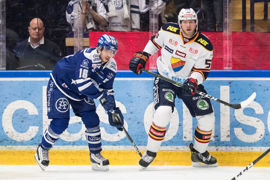 Leksands János Hári och Djurgårdens Alexander Urbom i