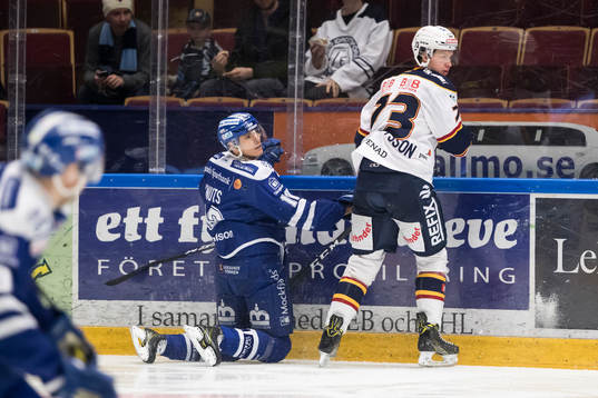 Leksands Jon Knuts och Djurgårdens Adam Ollas Mattsson i