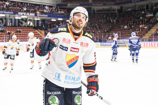 Djurgårdens Mikael Ahlén jublar