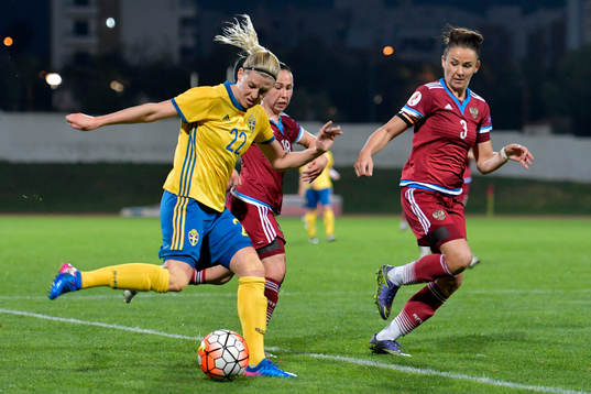 Sveriges Olivia Schough och Rysslands Elvira Ziiastinova