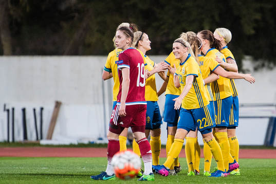 Sveriges Lisa Dahlkvist, Olivia Schough, Lotta Schelin  och