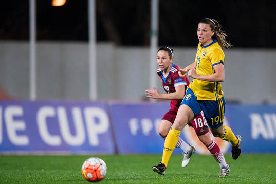 Sveriges Pauline Hammarlund och Rysslands Elvira Ziiastinova