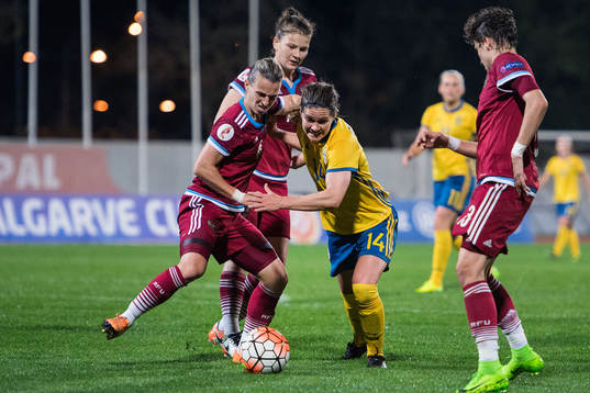 Rysslands Tatiana Sheikina och Sveriges Hanna Folkesson