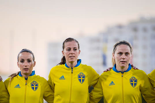 Sveriges Kosovare Asllani, Lotta Schelin  och Lisa Dahlkvist