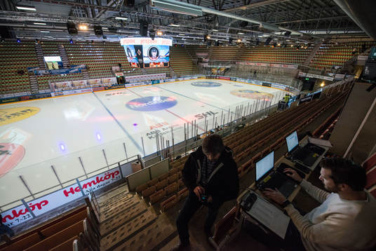 ABB arena Karlskrona invändigt innan ishockeymatchen i SHL