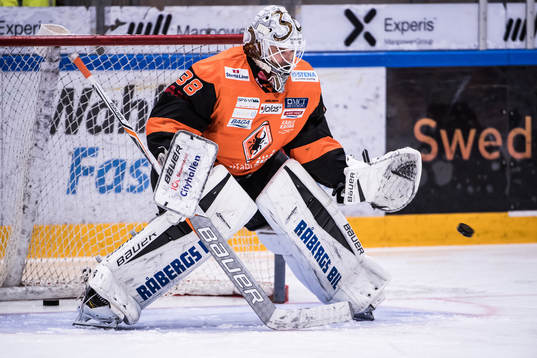 Karlskronas målvakt målvakt Johannes Jönsson  innan