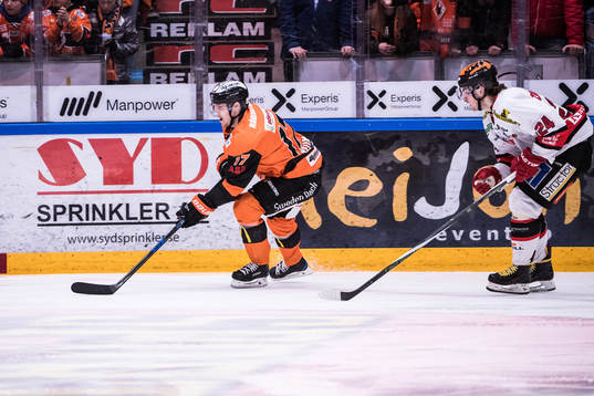 Karlskronas Joel Kellman och Örebros Petr Zamorsky