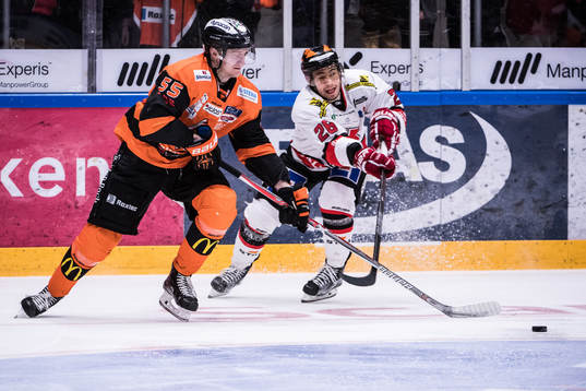 Örebros Greg Squires  och Karlskronas David Printz