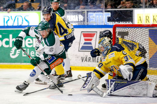 s målvakt Linus Söderström