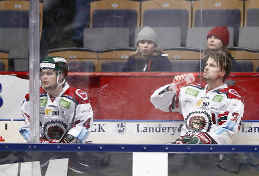 Frölundahar två spelare utvisade