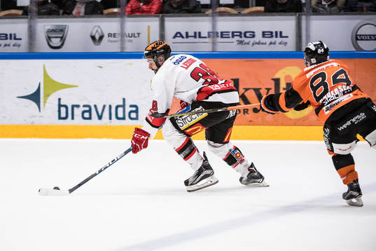 Örebros Lucas Lessio och Karlskronas Jimmy Andersson