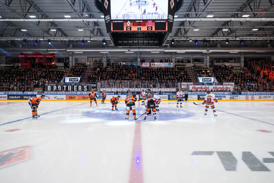 ABB arena Karlskrona invändigt innan ishockeymatchen i SHL