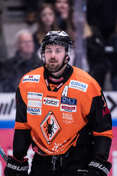 Karlskronas Mattias Karlsson  jublar