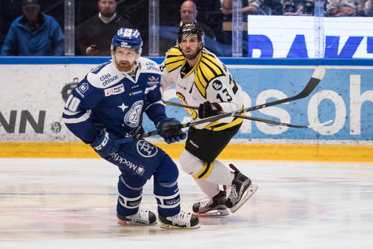 Leksands Mattias Ritola och Brynäs Ryan Gunderson i
