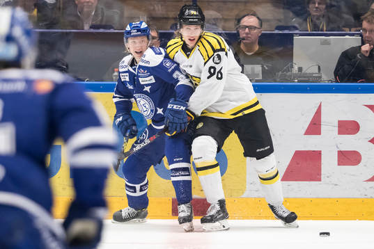 Leksands Olle Alsing och Brynäs Oskar Lindblom i