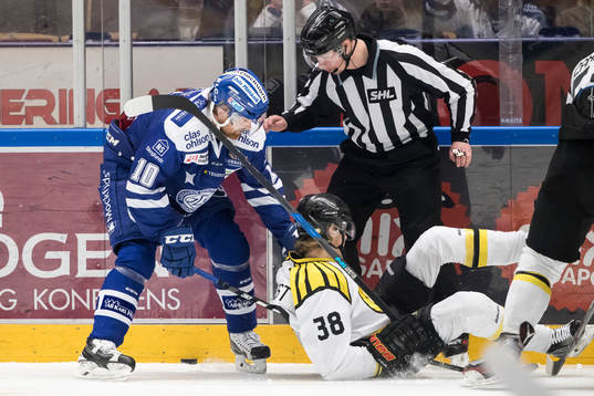 Leksands Mattias Ritola och Brynäs Jesper Boqvist i