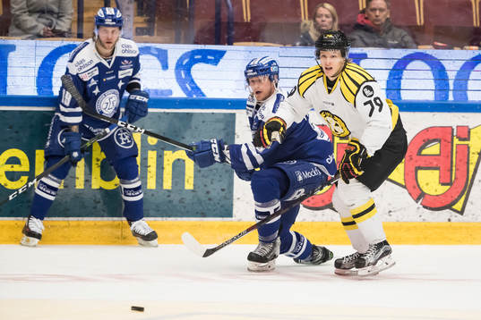 Leksands Johan Porsberger och Brynäs Daniel Mannberg i