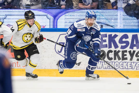 Leksands Mattias Ritola och Brynäs Jonathan Pudas i