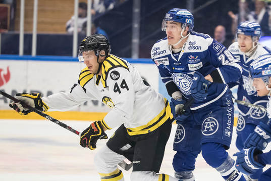 Brynäs Jacob Blomqvist och Leksands Tobias Forsberg i