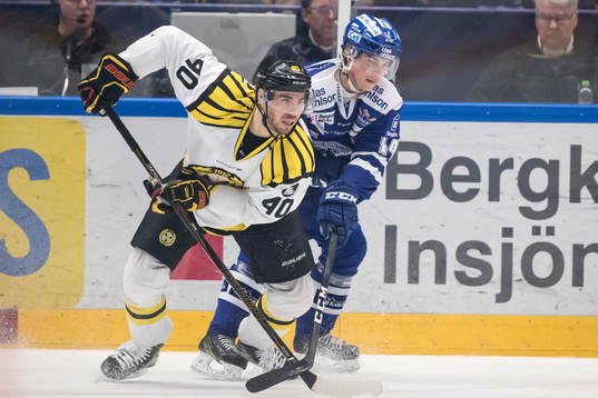 Leksands Oskar Lang och Brynäs Jesper Jensen i