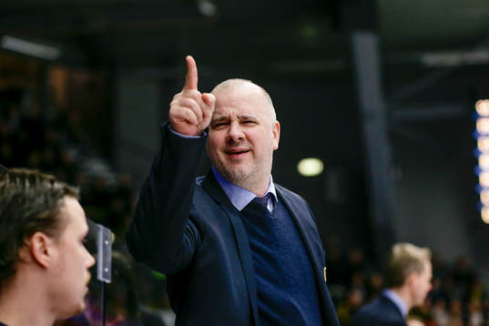 Djurgårdens assisterande tränare Stefan Nyman var arg på